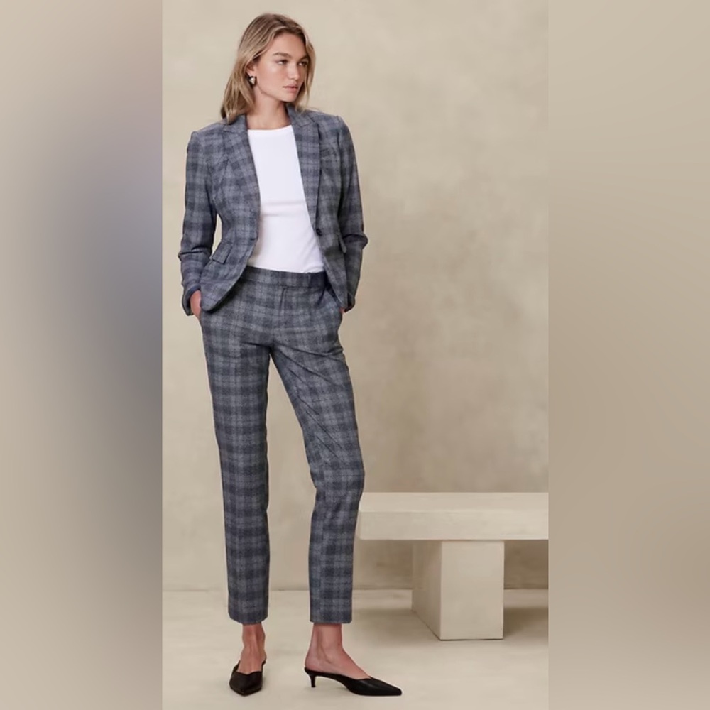 NWT Banana Republic Gray Checkered Women's Suit size 2
